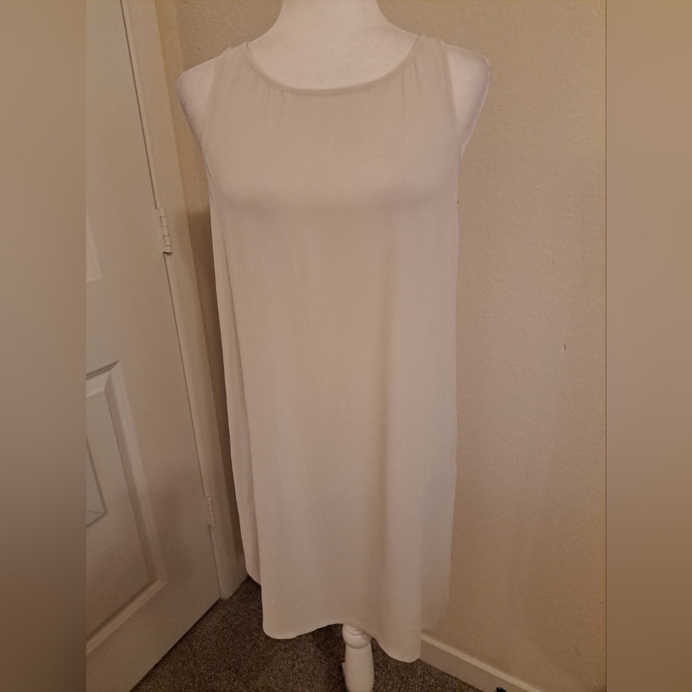 Eileen Fisher Silk Georgette Crepe Scoop Neck Tunic Asymmetric Hem XS Bone EUC